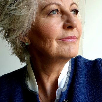 Kontaktbild Gesine Jüttner